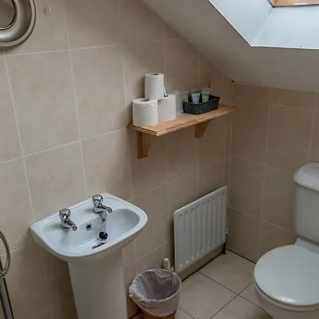 An Sean Ostan Apartment